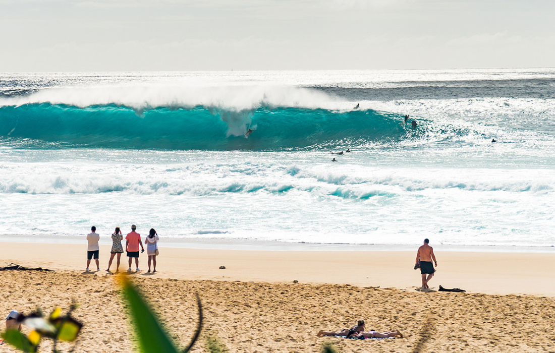 Best Surfing Locations in Oahu Image