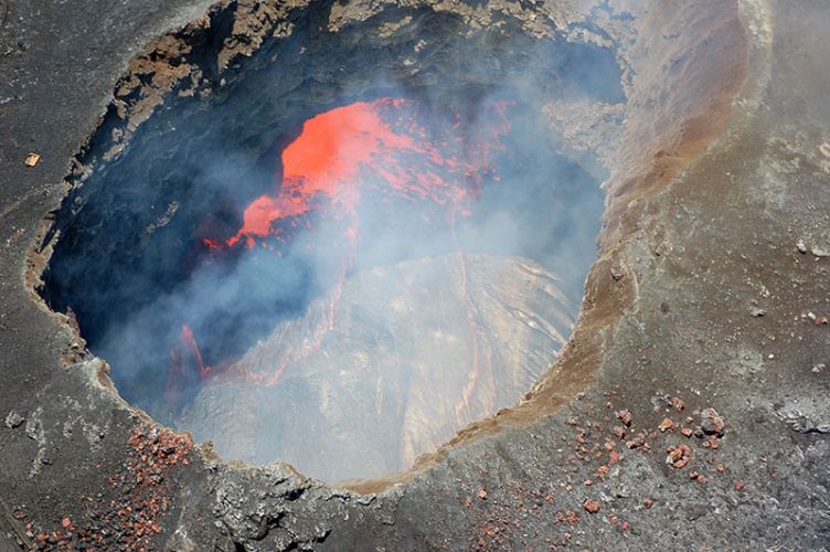 Volcano Helicopter Tours