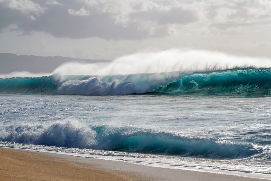 Best Surfing Locations in Oahu Image