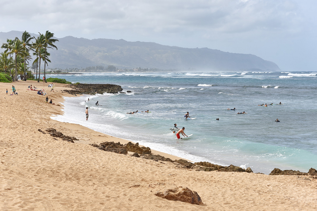 Best Surfing Locations in Oahu Image