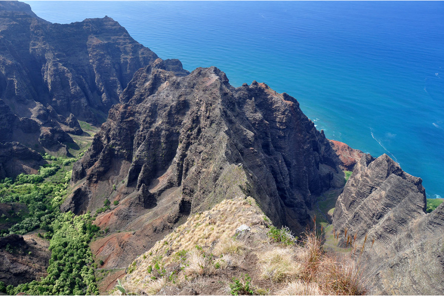 10 Best Kauai Hiking Trails + Kauai Hiking Guide